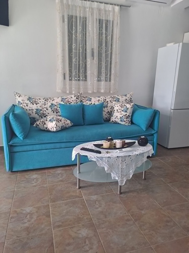 Simousi Beach House