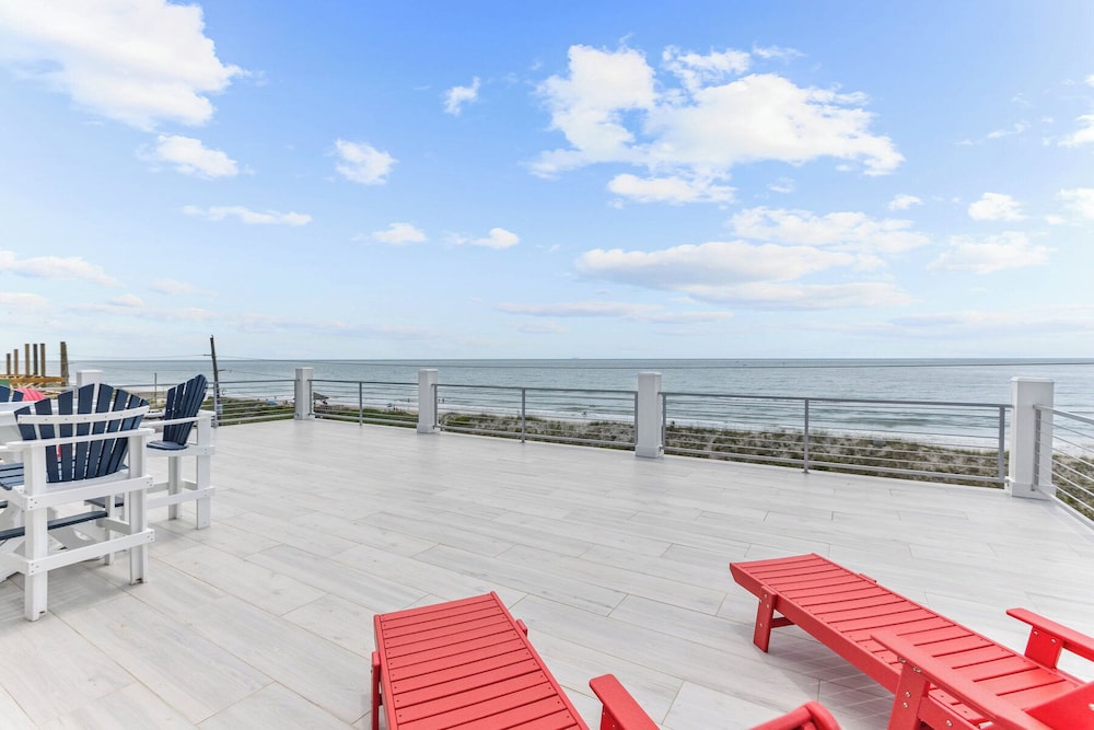 Dune Our Thing by Topsail Realty