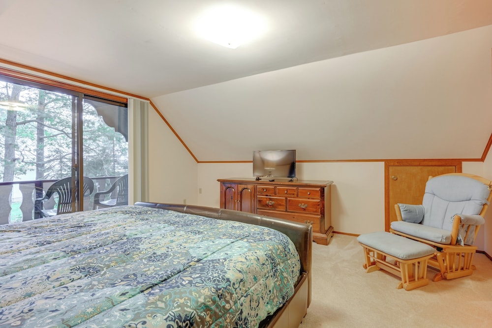 Walk to Beach: Pet-friendly Caseville Cabin