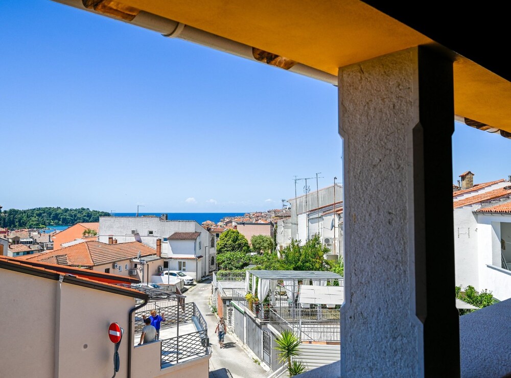 Georgeous and Warm Living Downtown Rovinj