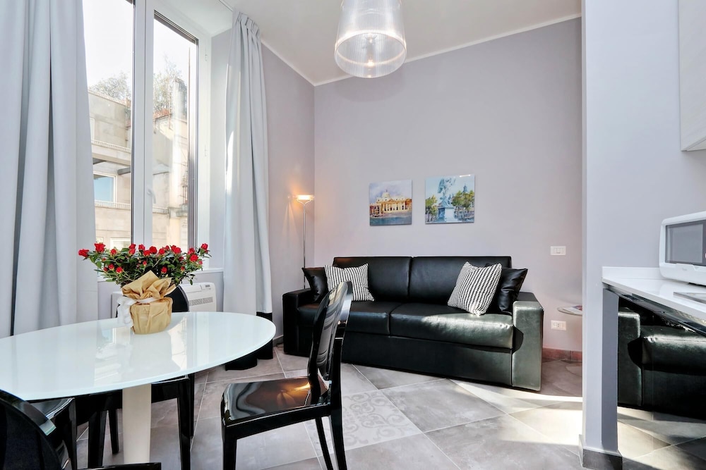 Rm-h501-pale6i4 Monti Apartments - M14
