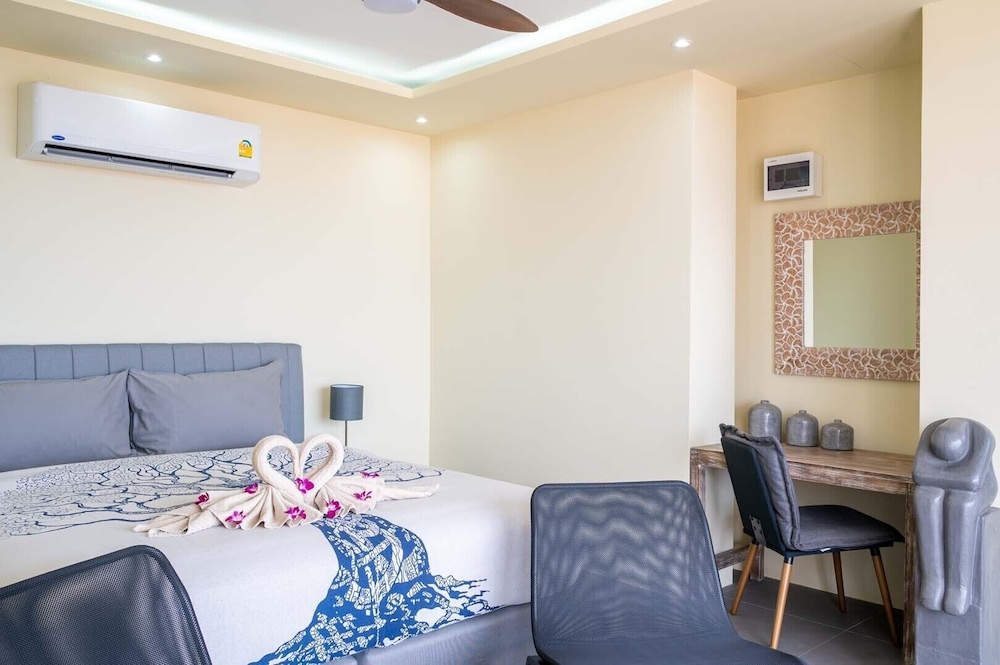 3 Bed Close To Fisherman Village KBR18 view 4