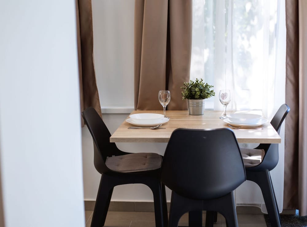 Stylish Apartments With Osijek Near Top Attractions