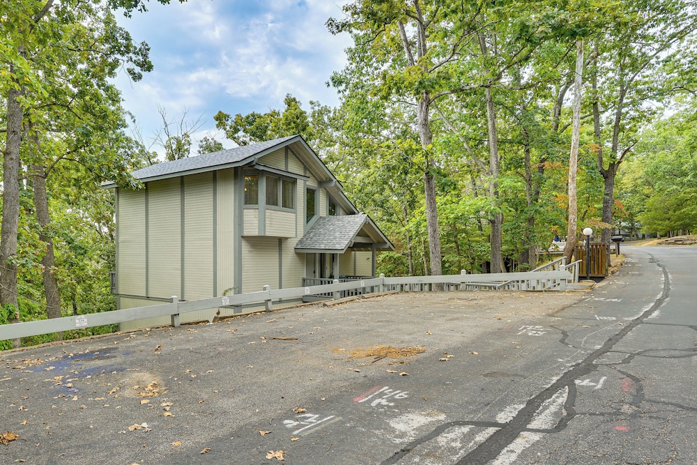Margaritaville Lake Resort Home 1 Mi to Marina!
