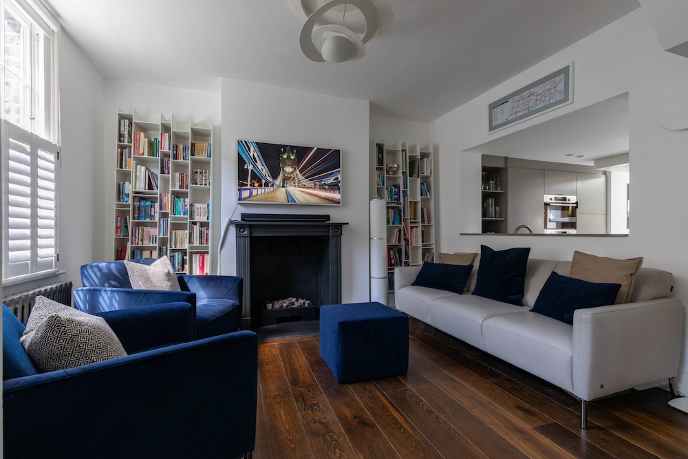 Whittlesey Street II by Onefinestay