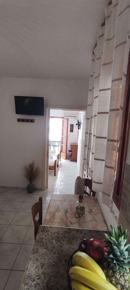 Kapetanos Rooms