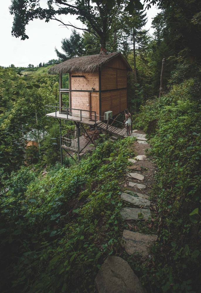 Hill Inn