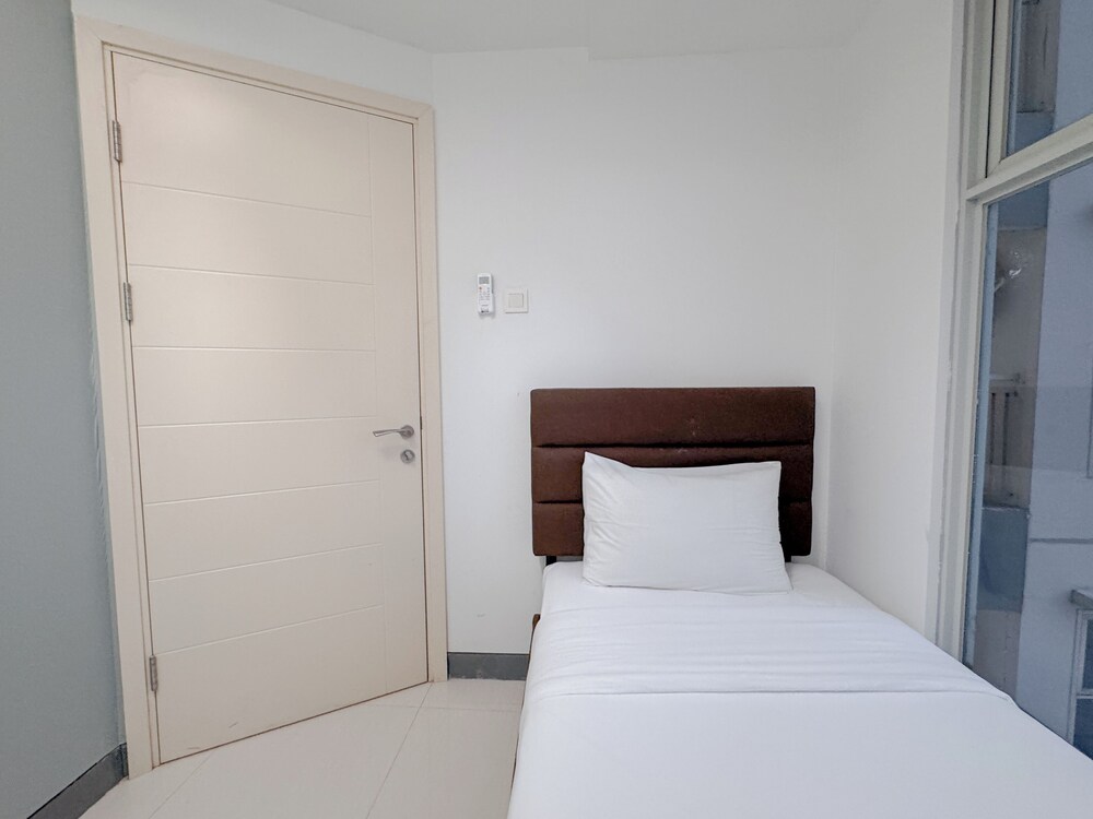 Minimalist 2Br And Well Design Room At Benson Supermall Mansion Apartment
