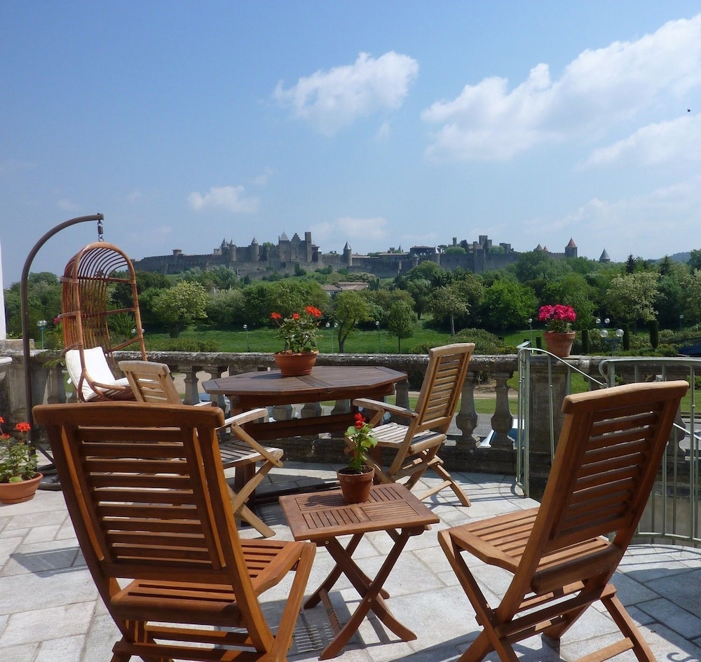 Carcassonne Guest House