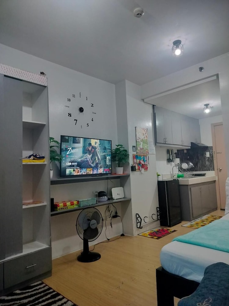 Cozy City View Condo in Quezon City - Your Home Away From Home