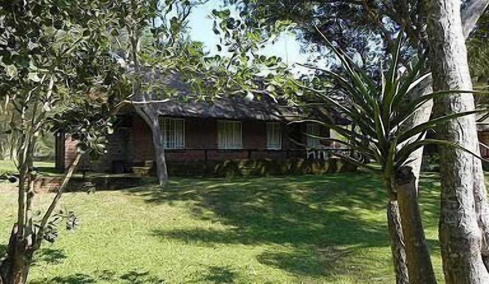 Kwambali Riverside Lodge