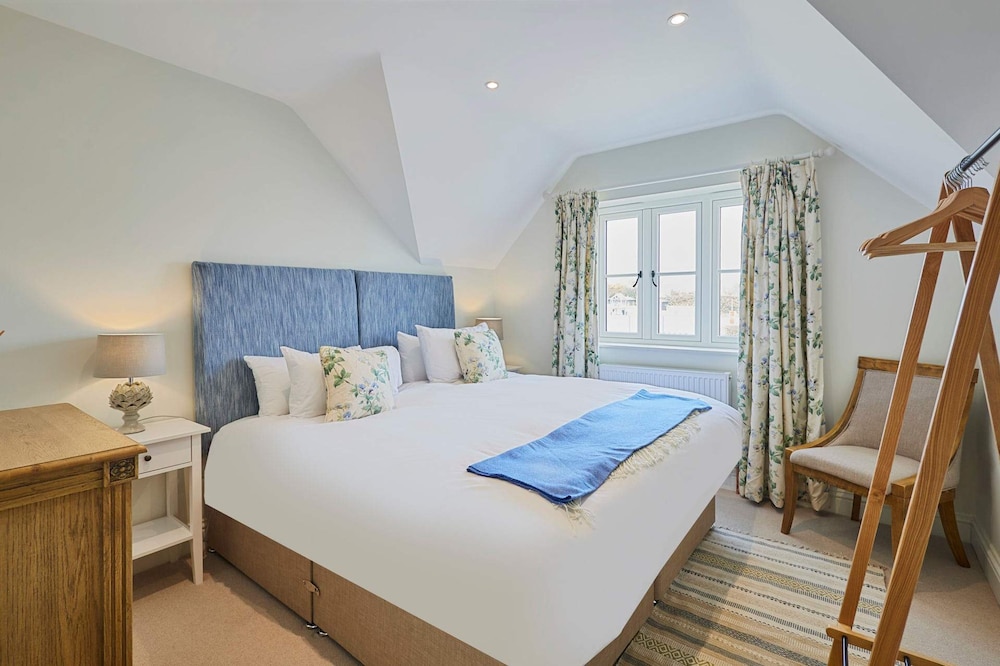 Host Stay Kittiwake Cottage