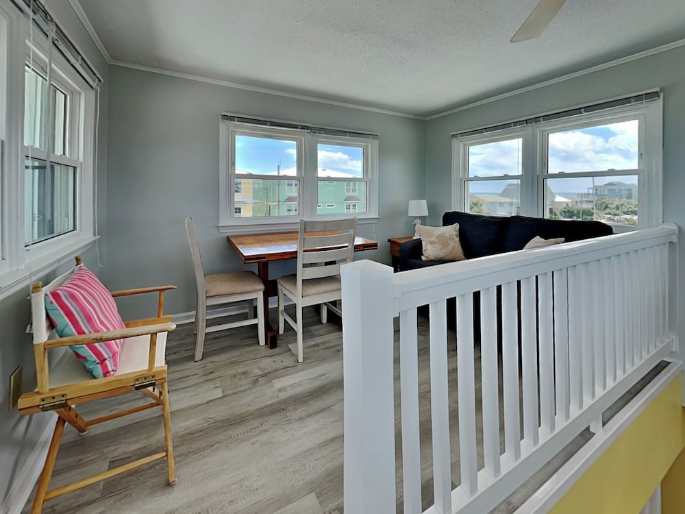 Happy Days by Topsail Realty
