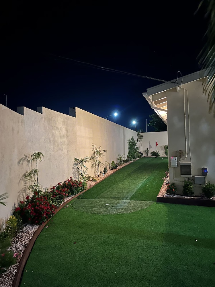 3 Bedroom Villa in Pos Chiquito Sun and Fun 5 Minute Walk to Beach