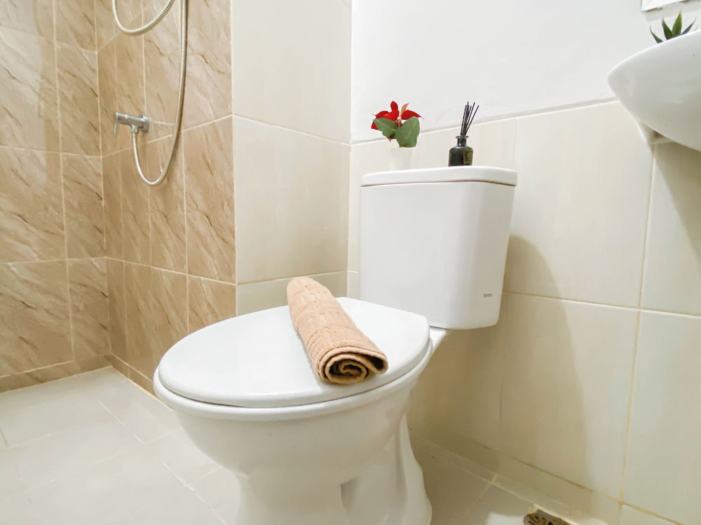 Simple 2Br With Extra Room Transpark Juanda Bekasi Timur Apartment