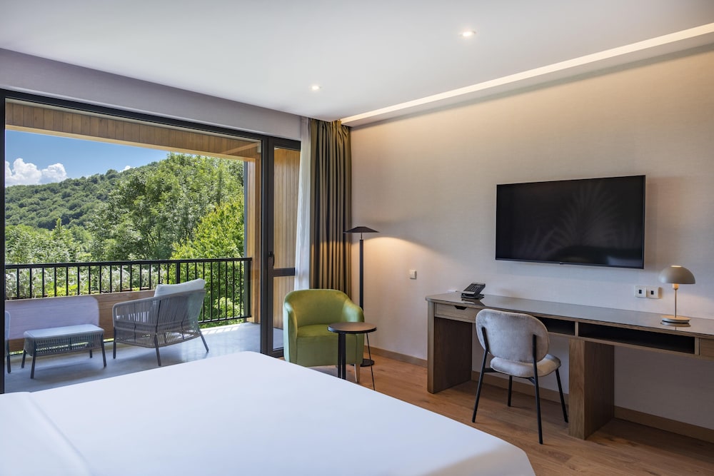 Lopota Lake Resort & Spa