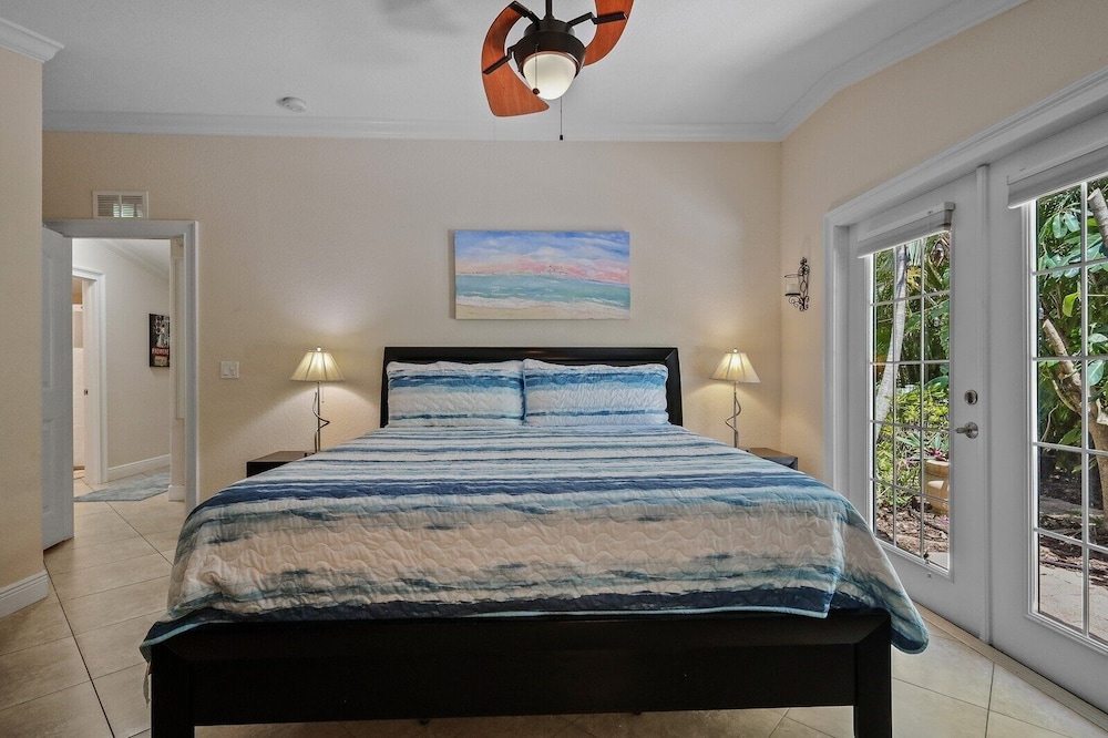 Paradise Palms 3 Bedroom Cottage