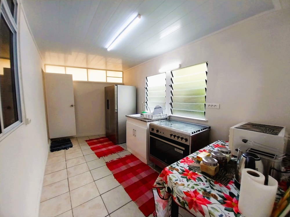 Tahiti - Matavai Bay Cottage