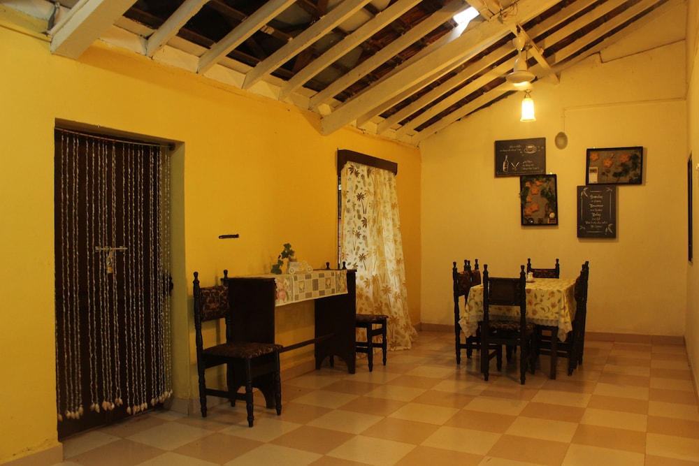 OYO 6474 Home Boutique 2 BHK Villa Candolim