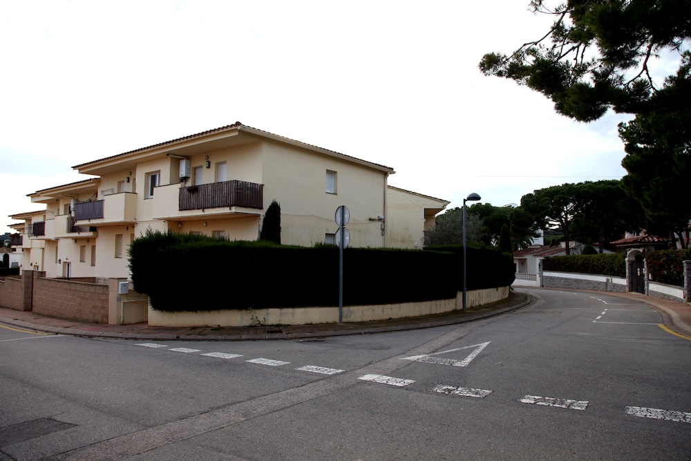 Apartamentos Laura Mar