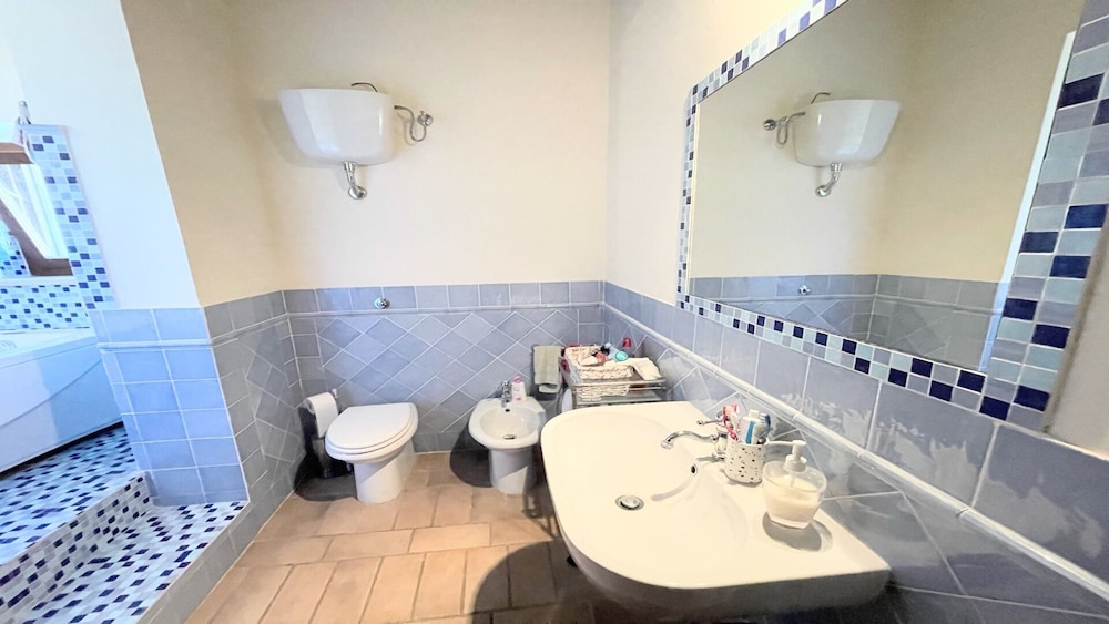 Photo 43