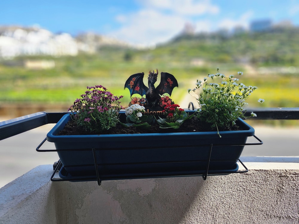 Country View Apartment