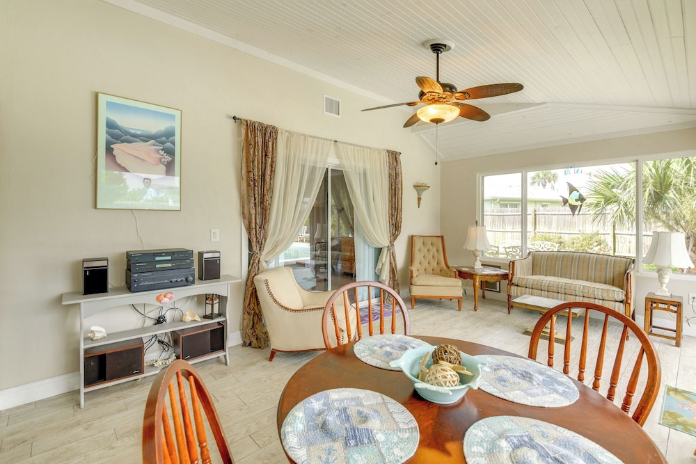 Swim, Fish & Walk to Shore: Ormond Beach Home!