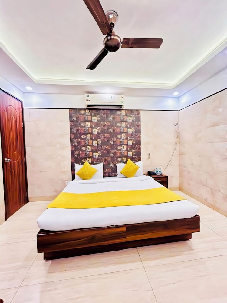 Hotel Satwa 29