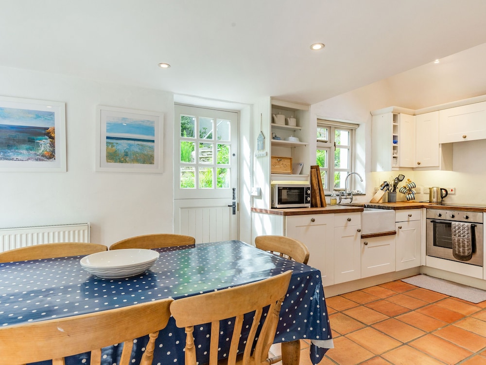 3 Rose Cottages