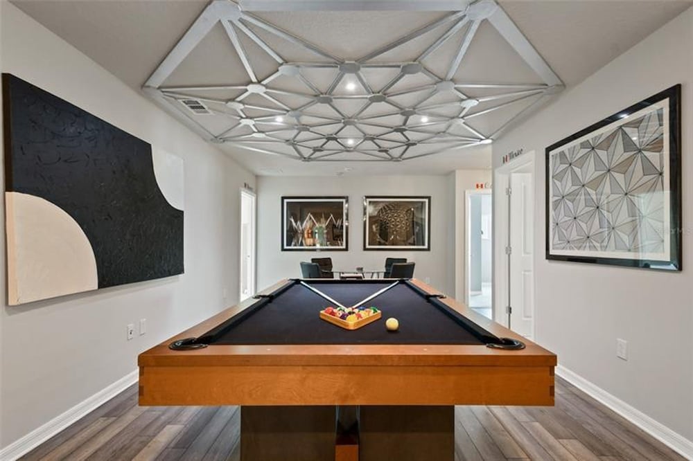 Unrivaled Amenities Unforgettable Comfort Await