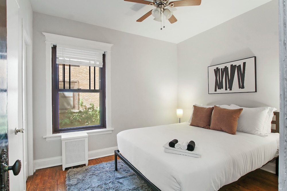 Bright 1BR - Woodlawn 1E