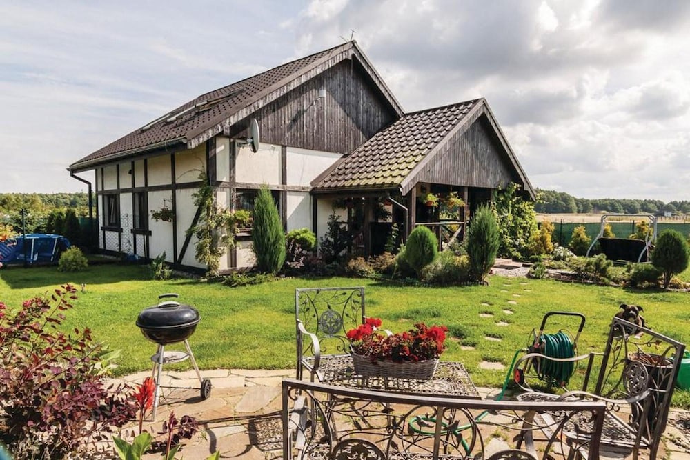 Holiday Home Podamirowo Near Lake Jamno