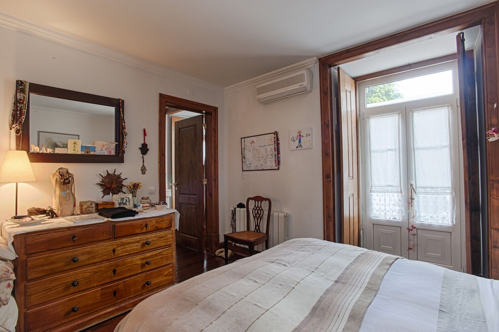 Lisbon Downtown Apartment - XVIII Century Luxury Apartment