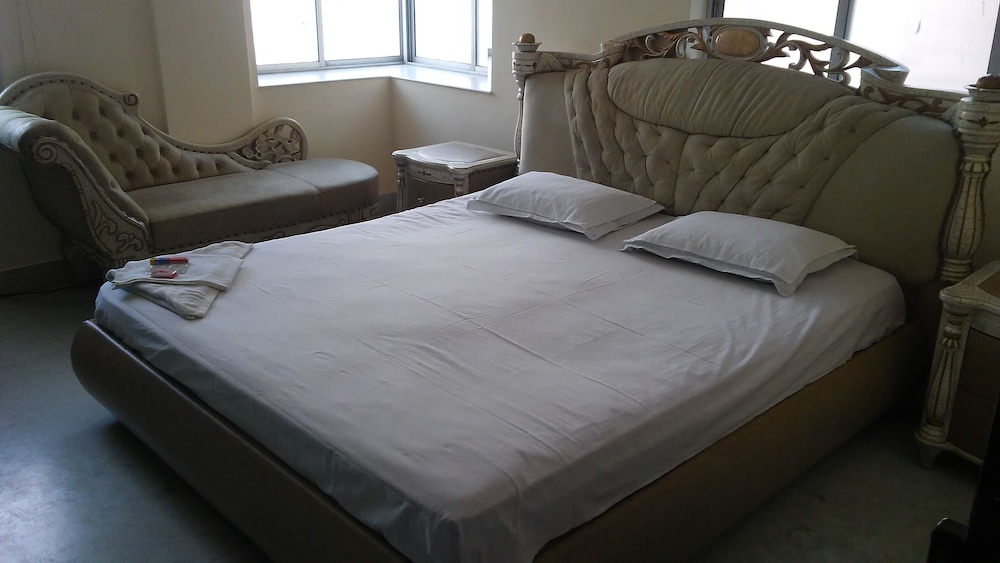 Royal Guest House