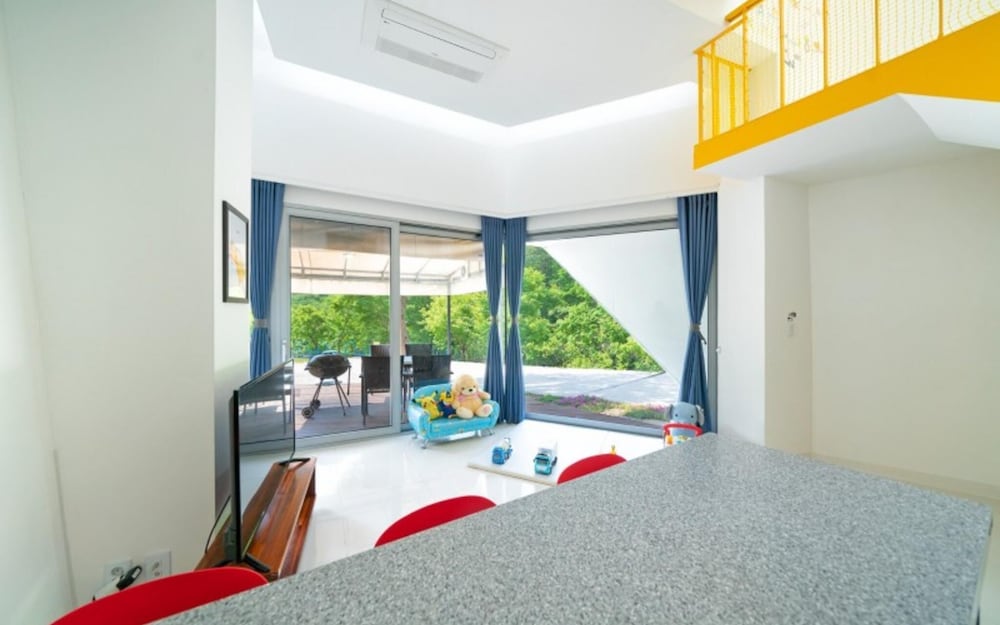 Gapyeong Telem Pool Villa view 5
