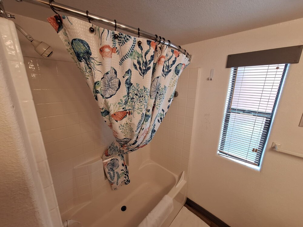 Ocean Front Cabin 14 w Jacuzzi Gorgeous Views