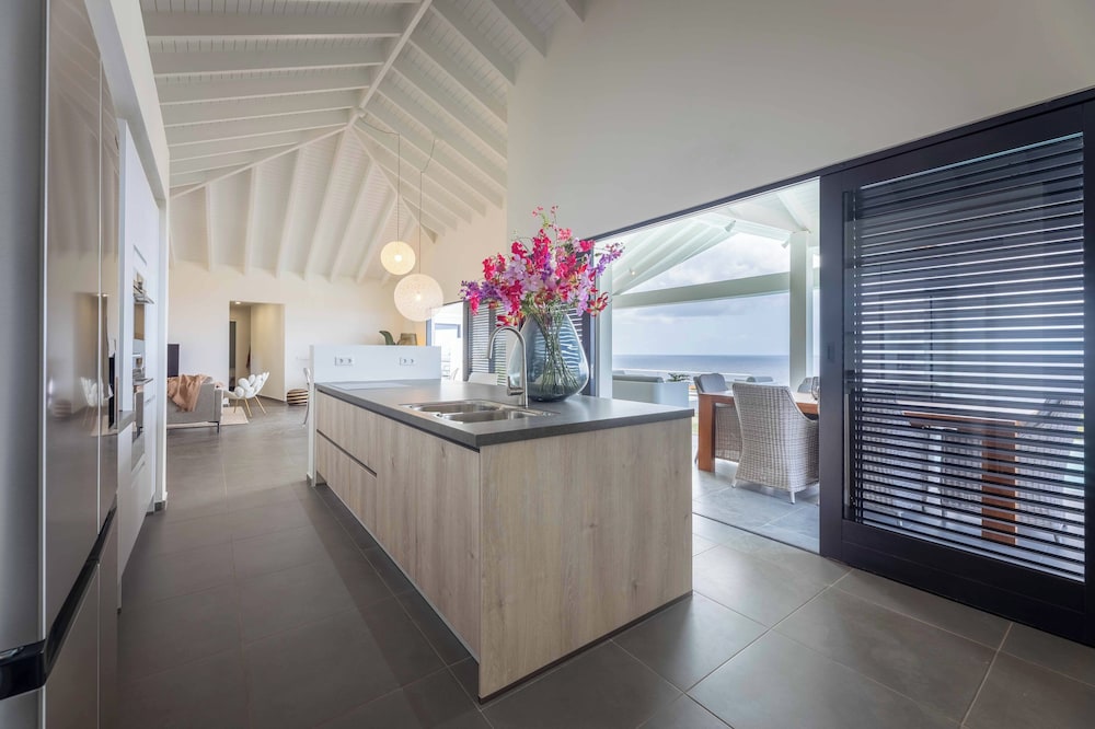 Coral Estate Holidays
