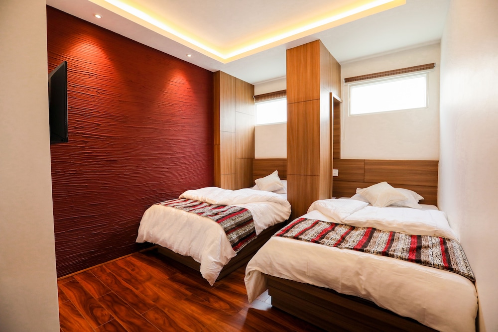 Flying Yak Hotel - Hostel view 4