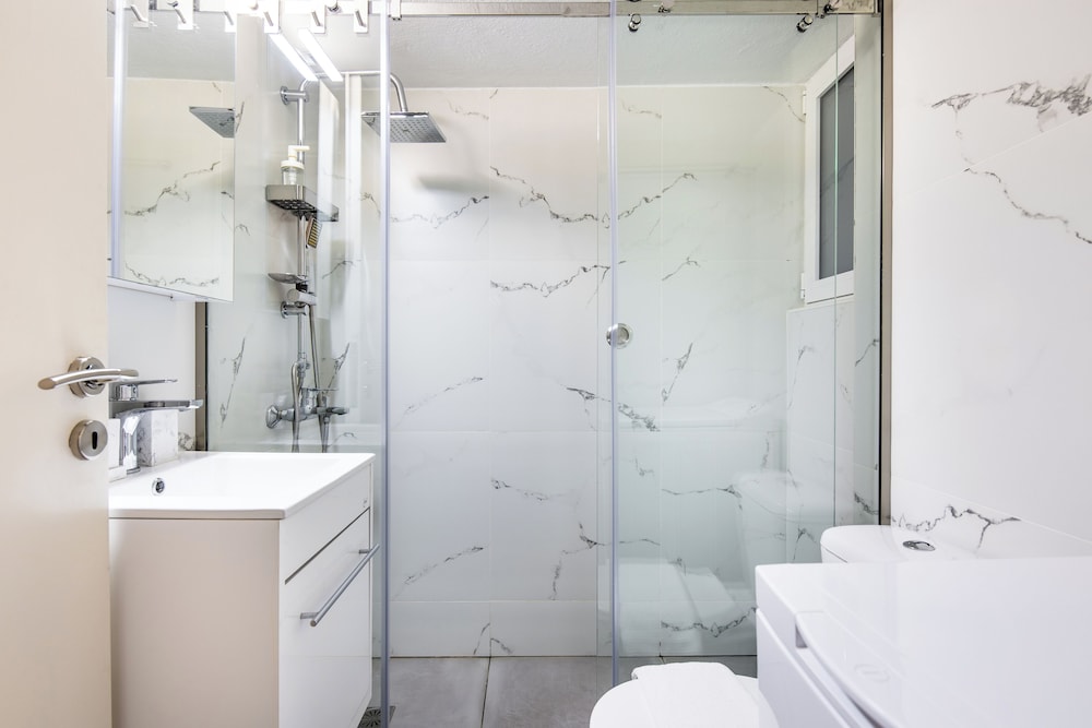 Selany's Chic Apt in the Heart of Athens