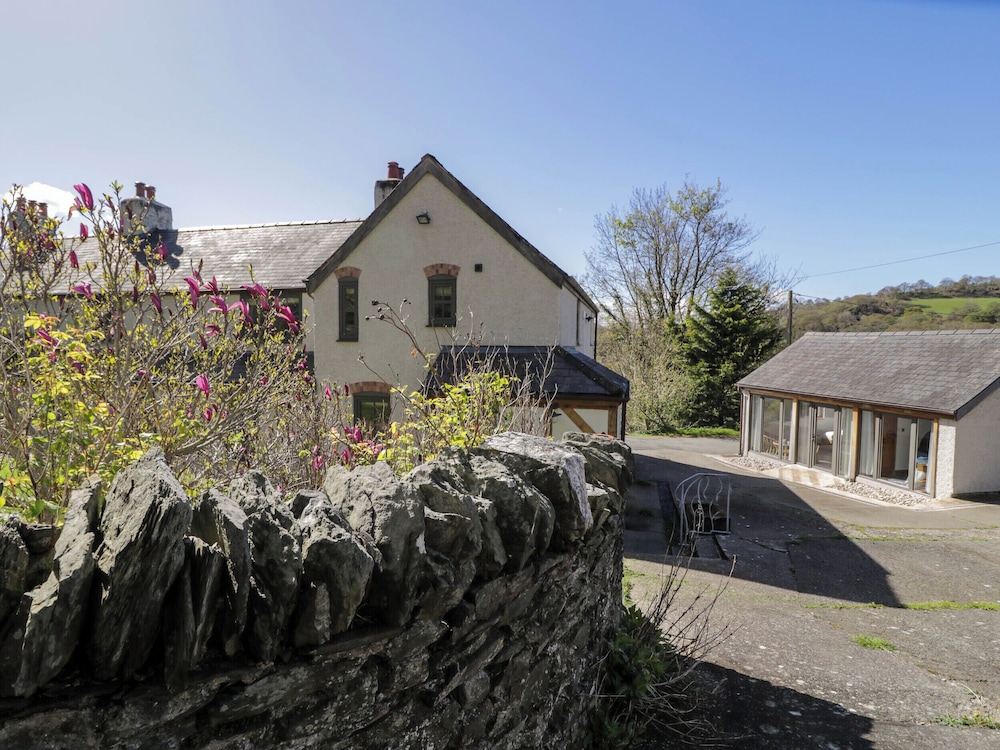 Fron Goch Farm