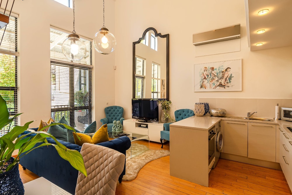 The Ivy Apartments