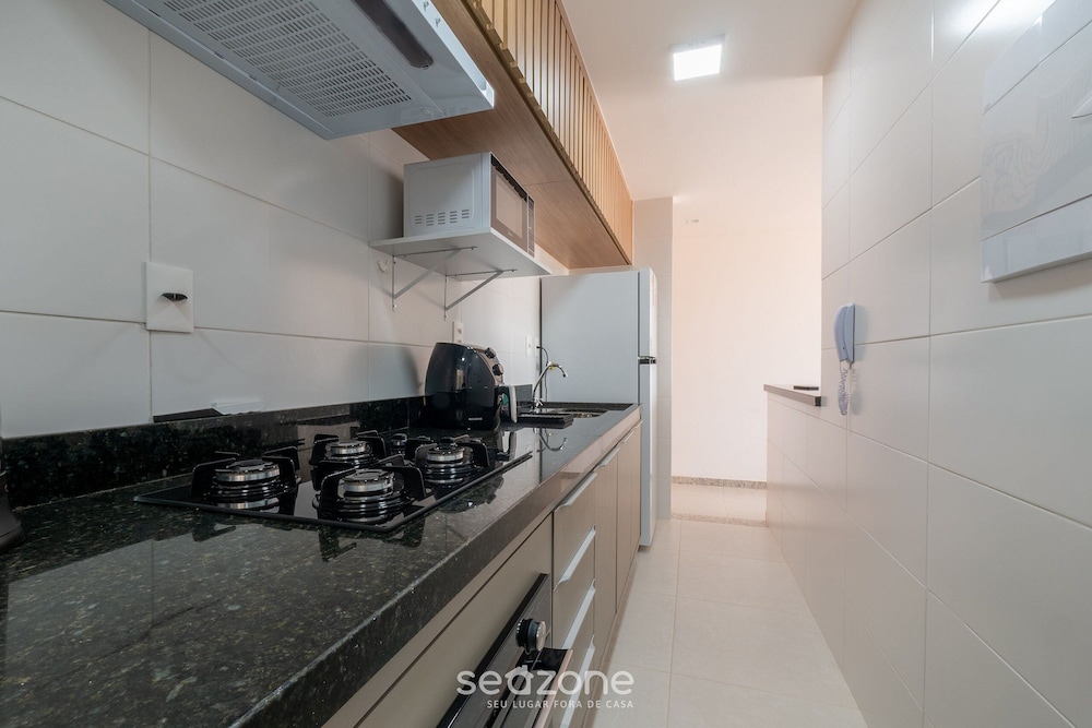 Beautiful apt in Building w Pool Guarajuba Aga0203