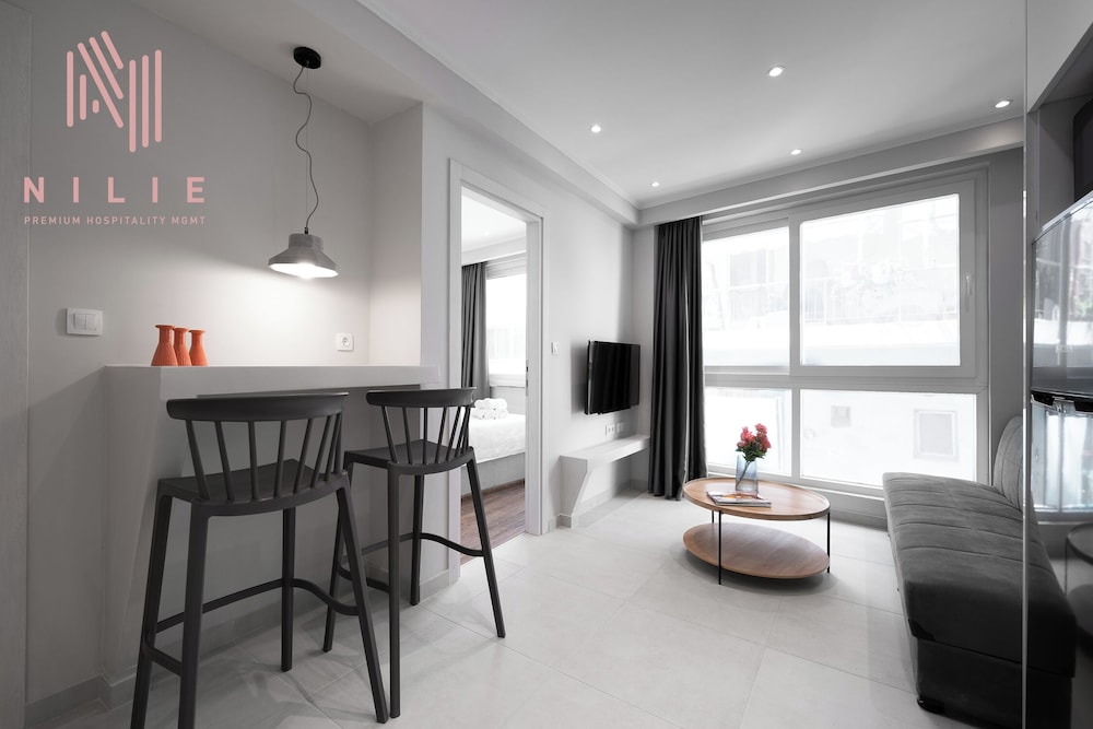 Bonsai Studios & Apartments, Nilie Hospitality MGMT