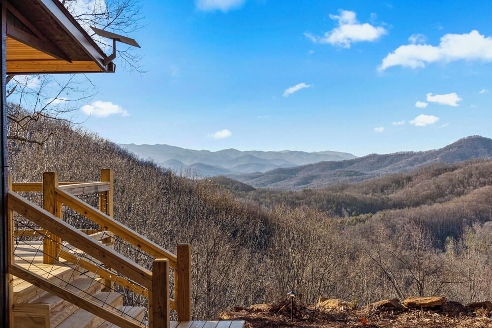 Sauna + Views: Private Franklin Cabin on 10 Acres