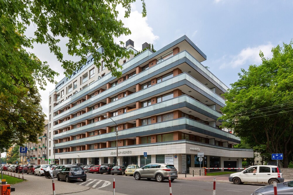 Unique Apartment by Renters view 2