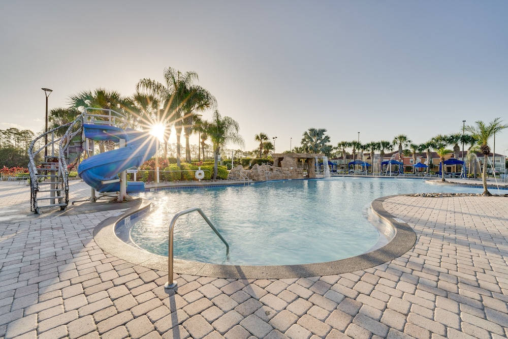 Kissimmee Resort Getaway - 7 Mi to Disney Parks! view 4