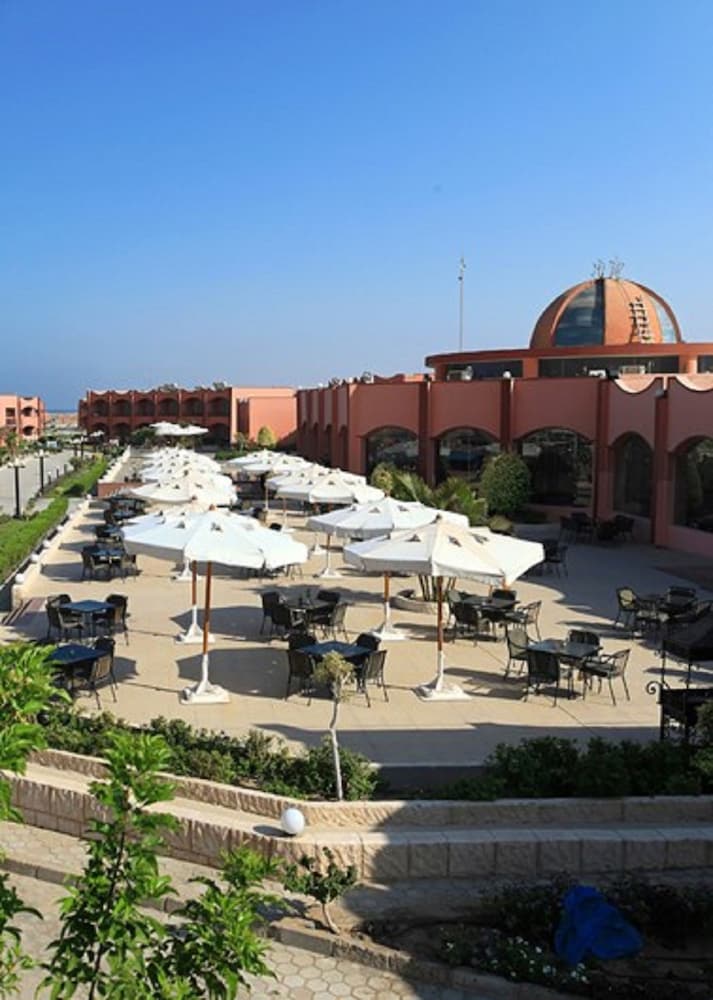 Three Corners Happy Life Beach Resort - All Inclusive