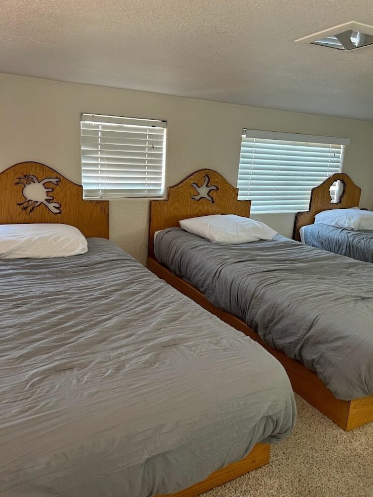 Ocean Front Cabin 17 Jacuzzi Remarkable Views