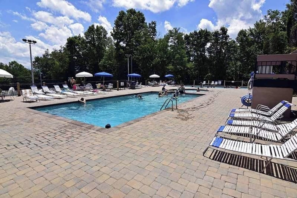 Private yet walking distance to downtown