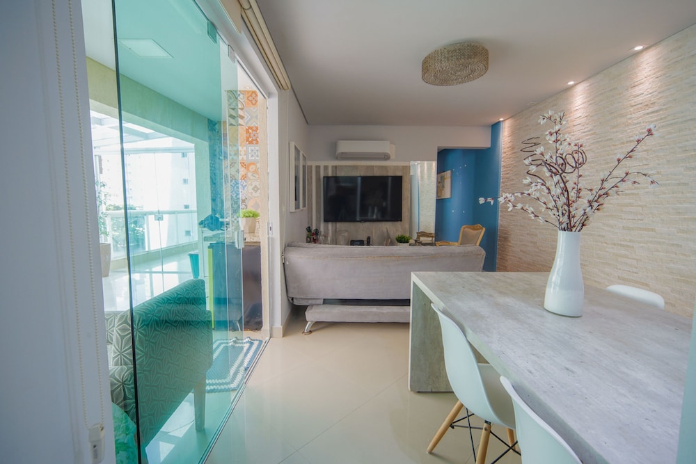 Apto pet Friendly c Churrasqueira a 100m da Praia